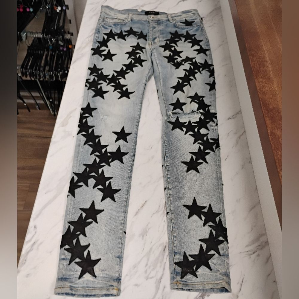 Black Star-Embellished Amiri Jeans💐